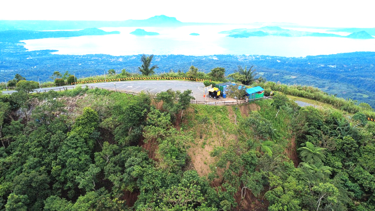 The Peak Bar Parking, Tagaytay Highlands